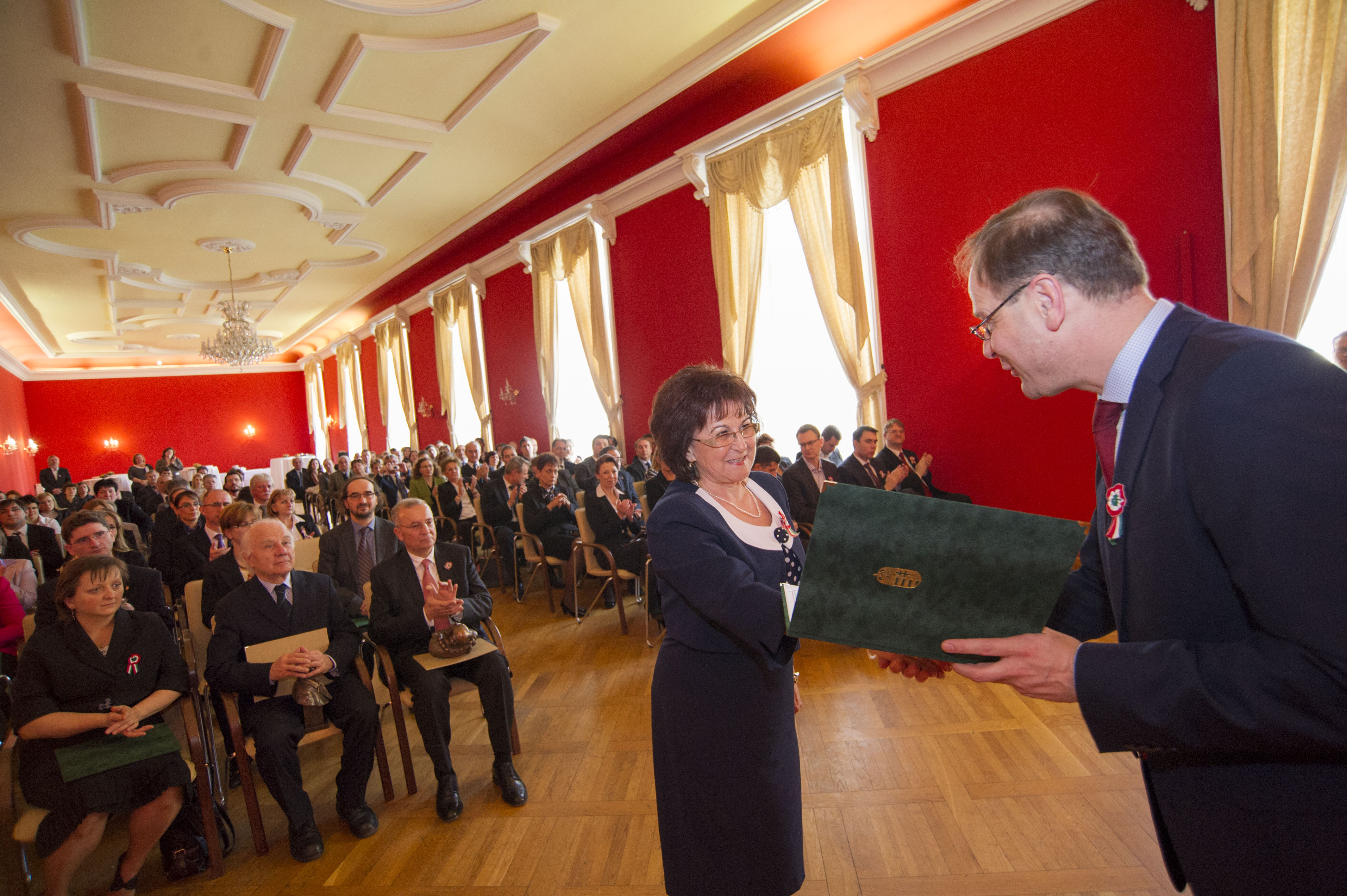 Podlovics Lajosné 