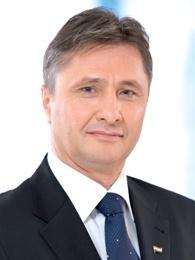 Dr. Vinnai Győző kormánymegbízott, országgyűlési képviselő is részt vett az útberuházás sajtótájékoztatóján dr. Vinnai Győző kormánymegbízott, országgyűlési képviselő.