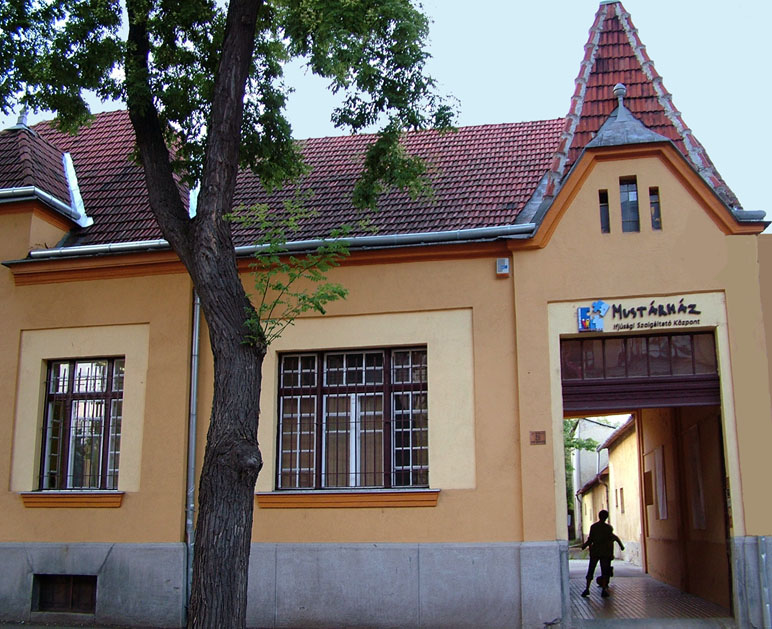 Mustárház, kultúra, kiállítás Mustárház