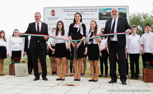 Tanuszoda alapkövét tették le Fehérgyarmaton