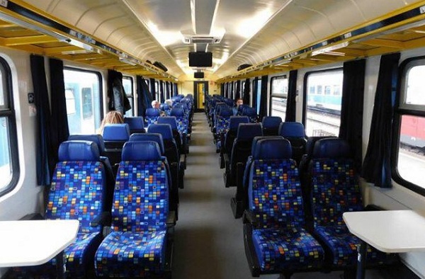 Meg&uacute;jultak &eacute;s k&eacute;nyelmesebbek lettek a vonatkocsik