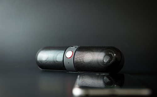 Bluetooth FM Transmitter lehengerlő tudással