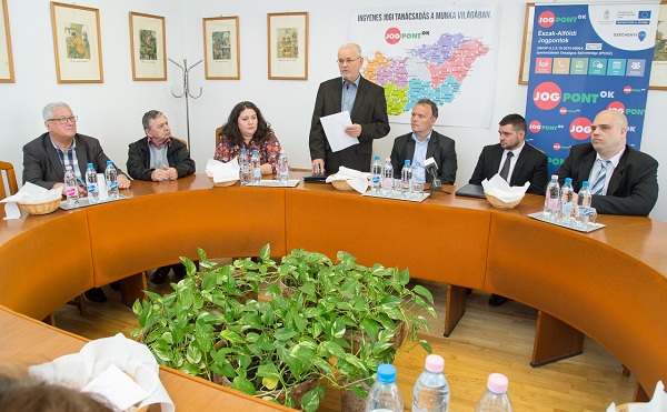 Továbbra is folytatódik a JOGpont szolgálat