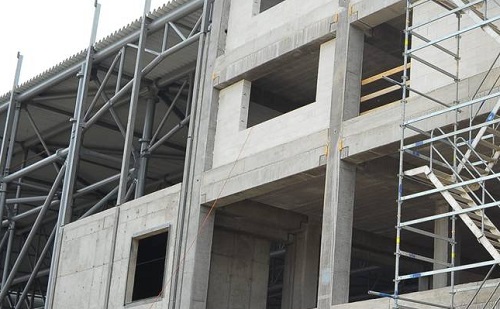 Elkészült a Nyíregyházi Atlétikai Centrum fele