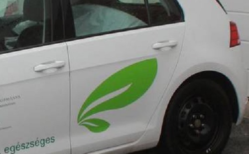Elektromos autókat kapott a kisvárdai kórház