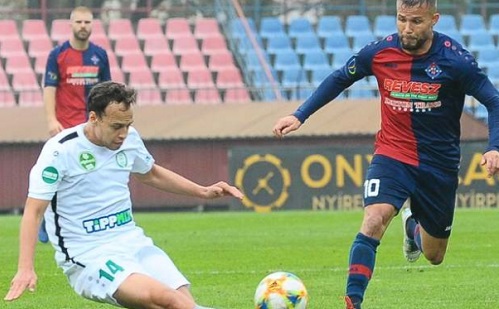 Két játékos hagyja ott a Szparit