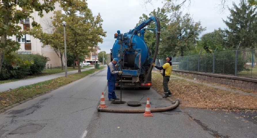 Csatornamosás kezdődött Nyíregyházán