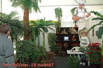 A XVI. Kelet-NYugat Expo kiállítói II.