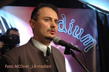 Sajtótájékoztató a Pódium Café-ban